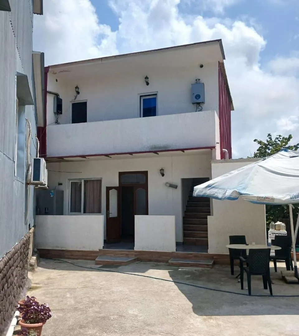 Pensjonat Nugo House Batumi 0*,